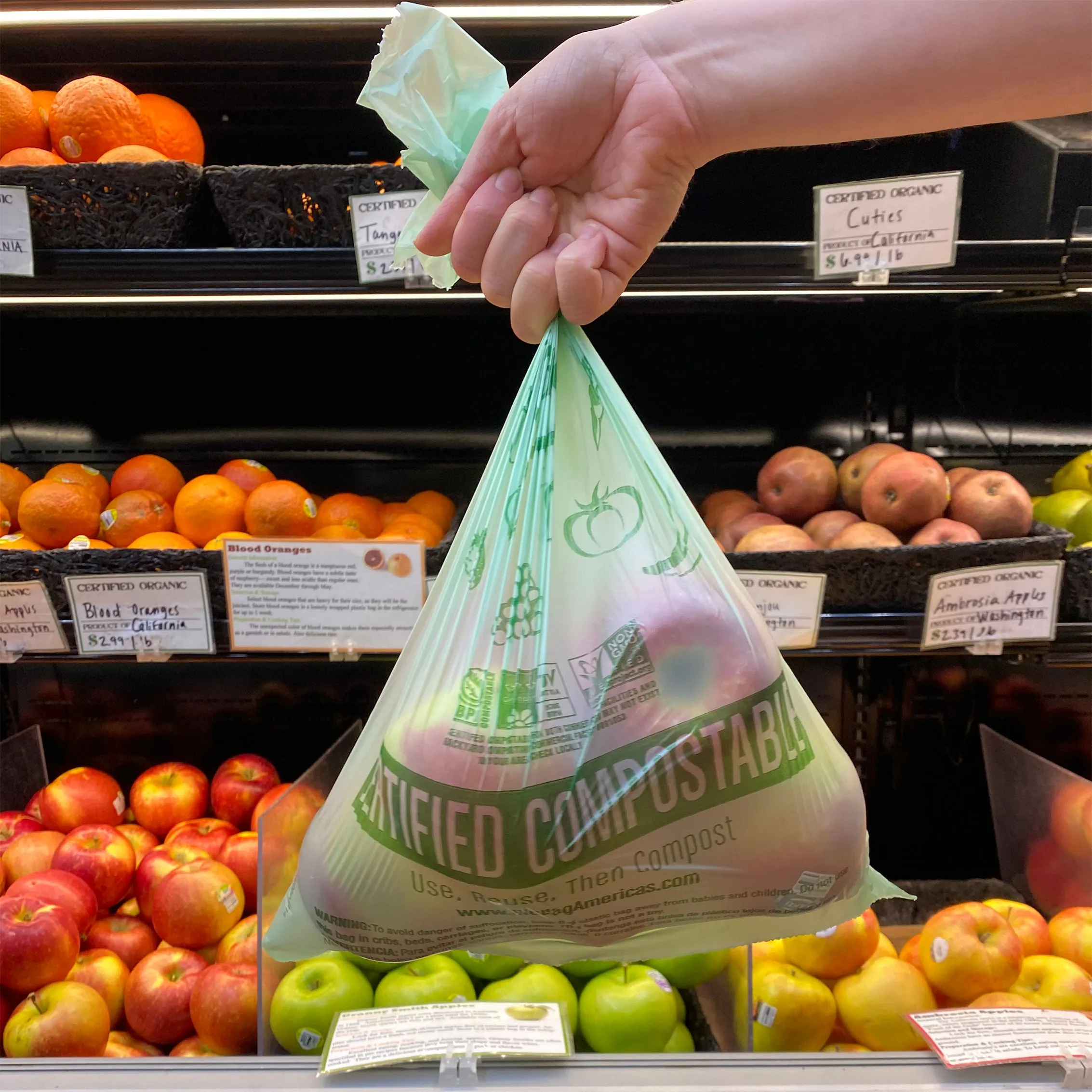 15" x 17" x 0.48 mil Green Home-Compostable Plastic Grocery Store Produce Bags (1,500 Bags, 375 Bags/Roll, 4 Rolls/Case)